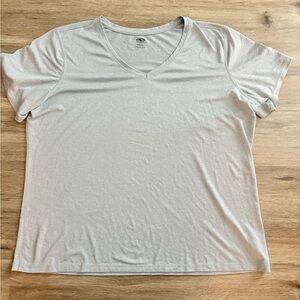 Athletic Works Gray Short Sleeve Relaxed T-Shirt